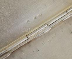 Ezüst (Ag) gyufatartó, vésett monogrammal, jelzett, 6x5cm, nettó: 35g