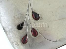 Ezüst (Ag) szecessziós gyufatartó, gránátokkal ékítve, 1db gránát hiány, jelzett, 5,5x5cm, bruttó: 2...