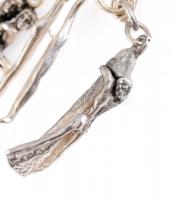 Ezüst (Ag) erotikus jelenetes charmos karkötő, jelzett, h:22cm, nettó: 35g