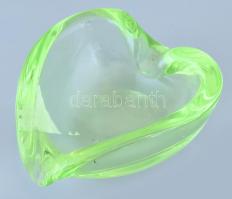 Uránüveg, szív alakú tálka, d:12