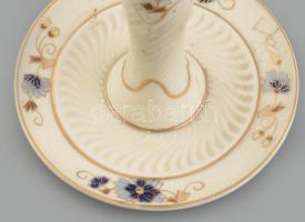 Zsolnay búzavirág mintás gyertyatartó, kézzel festett porcelán, jelzett, kopásnyomokkal, m:15cm