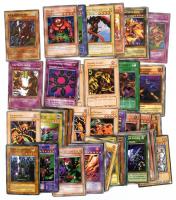 50 db Yu-Gi-Oh kártya, magyar ill. angol nyelvűek