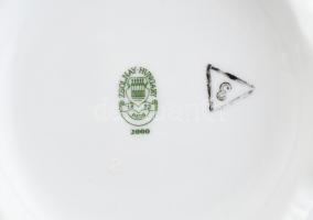 Zsolnay hat személyes teáskészlet. Matricás,
jelzett, hibátlan, eredeti dobozában