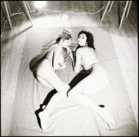 Menesdorfer Lajos (1941-2005) budapesti fotóművész hagyatékából, 7 db vintage NEGATÍV és 2 db vintag...