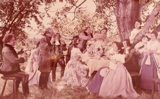 1957 ,,A császár parancsára" című magyar film jelenetei és szereplői (köztük Ruttkai Éva, Besse...