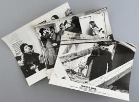 1979 ,,Fogjuk meg és vigyétek című magyar film jelenetei és szereplői, 8 db vintage produkciós filmfotó, ezüstzselatinos fotópapíron, 24x30 cm