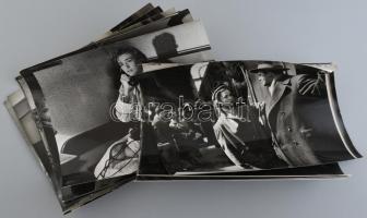 1957 ,,Csigalépcső című magyar film jelenetei és szereplői, 13 db vintage produkciós filmfotó, ezüstzselatinos fotópapíron, 24x30 cm