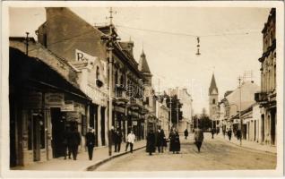 1928 Trencsénteplic, Trencianske Teplice; Masaryková ul. / Masaryk utca, üzletek / street view, shops