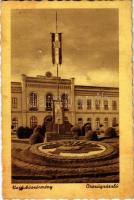 1942 Hajdúböszörmény, Országzászló, Bocskay (Bocskai) gimnázium (Rb)