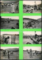 cca 1968 Pilisborosjenő, az Egri csillagok c. film forgatásán készült 13 db fotó, 9,5x6,5 cm és 14x9...