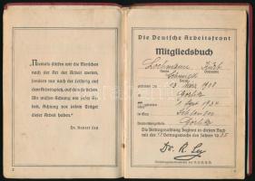 1935-1944 Deutsche Arbeitsfront (Német Munkafront) tagsági könyv, számos bélyeggel, kissé sérült, foltos, a borító elvált a kötéstől