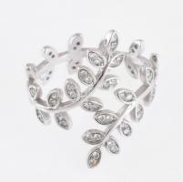 Ezüst(Ag) leveles gyűrű, jelzett, kőhiánnyal, méret: 56, bruttó: 4,2 g