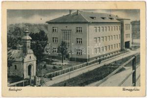 1943 Érsekújvár, Nové Zámky; Vármegyeháza. Jaksics Ferenc kiadása / county hall (EB)