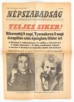 1963 Népszabadság 1963. jún. 20. száma, a címlapon a Vosztok 6 űrhajó visszatérésének hírével, a címlapon Valerij Bikovszkij és Valentyina Tyerekova fotóival, 12 p.