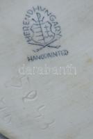 Herendi tyúkot és kakast etető lány, Kézzel festett. jelzett, hibátlan. 14 cm