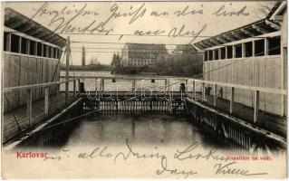 1906 Károlyváros, Karlovac; Kupaliste na vodi / spa / fürdő + FIUME-ZÁGRÁB 64. SZ. vasúti mozgóposta