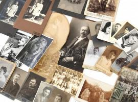 Kb 40 db vegyes keményhátú és egyéb fotó tétel