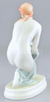 Zsolnay porcelán térdelő női akt, kézzel festett, jelzett, hibátlan, m: 23 cm
