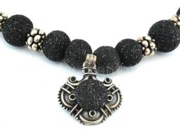 Lávakő nyaklánc, fém, mágneses csattal, h:45cm