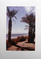 Távol-keleti utazás 42 db nagyméretű művészi igényű fotó kartonlapokon, mappában 43x30 cm