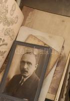 Egy doboznyi régi fotó, Vizitkártyák, kabinetfotók, sok magyar műterem, sokféle téma: divat, katonas...
