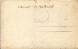 Lovran, Lovrana, Laurana; fürdőzők csoportképe a strandon / beach, bathers. Letis photo (EK)