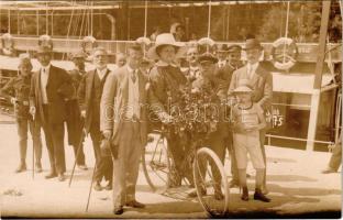 1913 Abbazia, Opatija; Füred-Fiume hajókirándulás, hölgy kerékpárral, Burza Károly. Fotogr. Atelier Betty / boat trip, lady with bicycle. photo