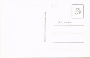 Komárom, Komárnó (?); utca, cukrászda, Foto Vojtowicz üzlete, ablakon kiteregetett szőnyegek / stree...