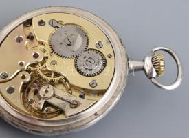 Ezüst (Ag) Observatoire Meteorologie zsebóra, gyönyörű szecessziós tokban. Jelzett, apró kopásokkal,...