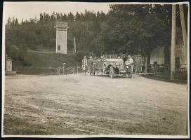 1926 Automobil fotója, hátoldalán datált, 8×11 cm