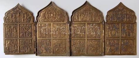 Négy részből álló (Poliptychon) sárgaréz házioltár a XIX. századból, gyönyörűen kidolgozott Jézus él...