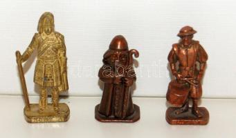 3 darab bronz kiskatona szépen kidolgozva (4 cm magas)