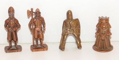 4 darab bronz kiskatona szépen kidolgozva (4 cm magas)