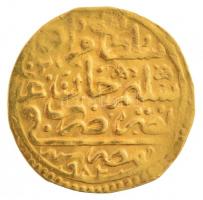 Oszmán Birodalom 1574. (982.) Sultani Au "III. Murád" (3,41g) T:2,2- Ottoman Empire 1574. (982.) Sultani Au "Murad III" (3,41g) C:XF,VF