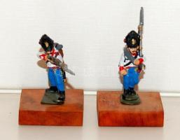 2 db polgárháborús ólom katona talapzattal / 2 lead civil war soldiers with pedestal