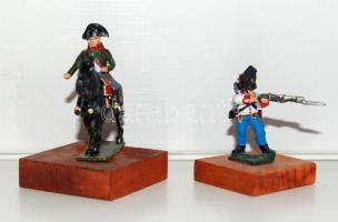2 db polgárháborús ólom katona lovassal talapzattal / 2 lead civil war soldiers with horseman and with pedestal