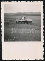 1937 A magyar Toldi harckocsi a tesztelés idején, fotó, szép állapotban, 8,5×6 cm