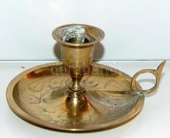 Fogantyús sárgaréz gyertyatartó viaszgyűjtő árokkal, 10cm-es átmérővel