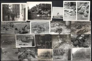 1956 Látványos fotó tétel a forradalom napjaiban szétlőtt Budapestről: romos épületek, szovjet harcj...