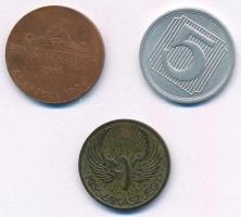 1933. "BSZKRT / Kisszakaszjegy" Cu + ~1980. "Csak takarékosan / 5" Al zseton + 2...