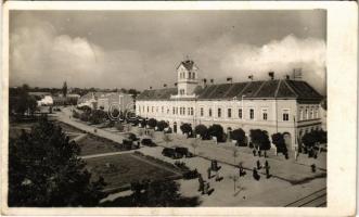 1942 Sepsiszentgyörgy, Sfantu Gheorghe; Törvényszék / court, automobiles (fl)