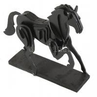 Modern ló szobor, vas, fa talapzaton, jelzés nélkül, 21x20 cm