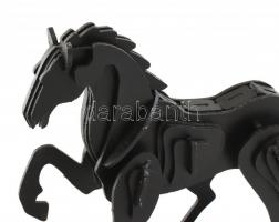 Modern ló szobor, vas, fa talapzaton, jelzés nélkül, 21x20 cm