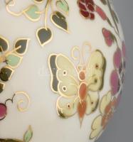 Zsolnay pillangómintás porcelán váza, kézzel festett, jelzett, hibátlan, m: 16 cm
