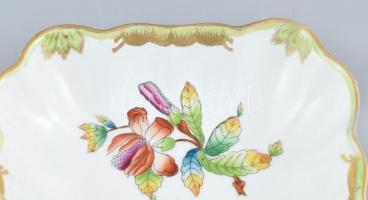 Herendi Viktória mintás porcelán tálka. Kézzel festett, jelzett, restaurált, 18x14 cm