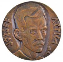 Beck András (1911-1985) 1940. József Attila bronz plakett, dísztokban (77mm) T:2 TP 89.