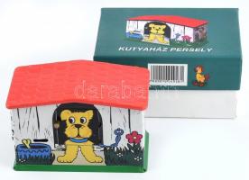 Lemezáru kutyaház persely, kulccsal, eredeti dobozában, 12,5x6,5x8 cm