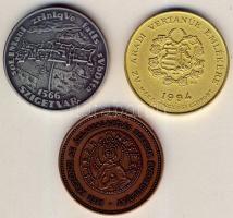 3db klf emlékérem 1989. "Szigetvár-Zrínyi" ffém T:1 + 1994. "MÉE-Aradi vértanúk emlékére-Leiningen-Westerburg Károly" aranyozott ffém T:2 + 2000. "MÉE-Naptár" Br T:1