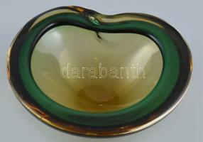 Muránói Sommerso design üveg kínáló tál, sötétzöld-borostyán színben, anyagában színezett, kis kopással, 17x15,5 cm