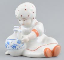 Zsolnay porcelán kislány korsóval (tervező: Sinkó András). Kézzel festett, jelzett, hibátlan, m: 8 cm